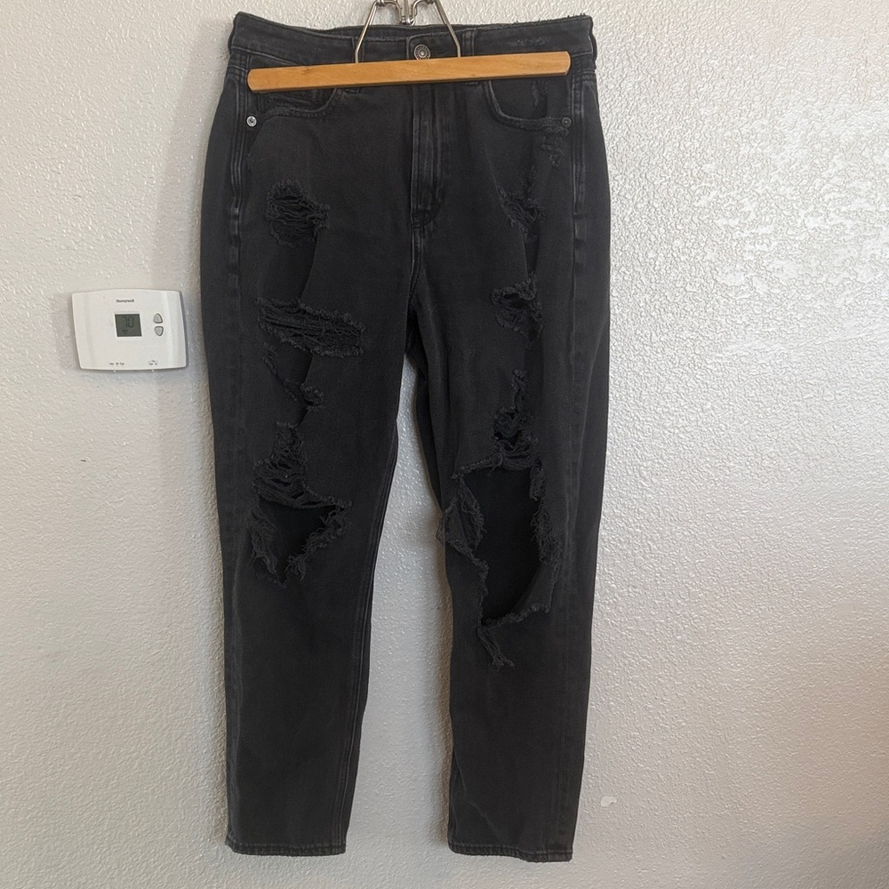 American Eagle Outfitters Black Distressed Boyfriend Jeans